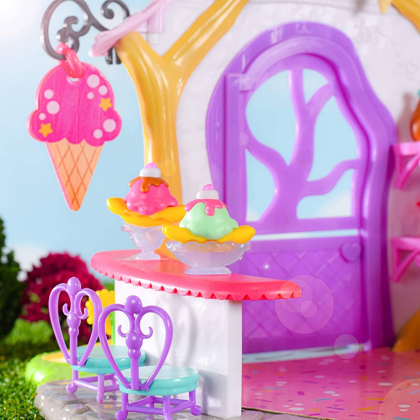 Honey Bee Acres Crystal's Ice Cream Shop Animal Playset