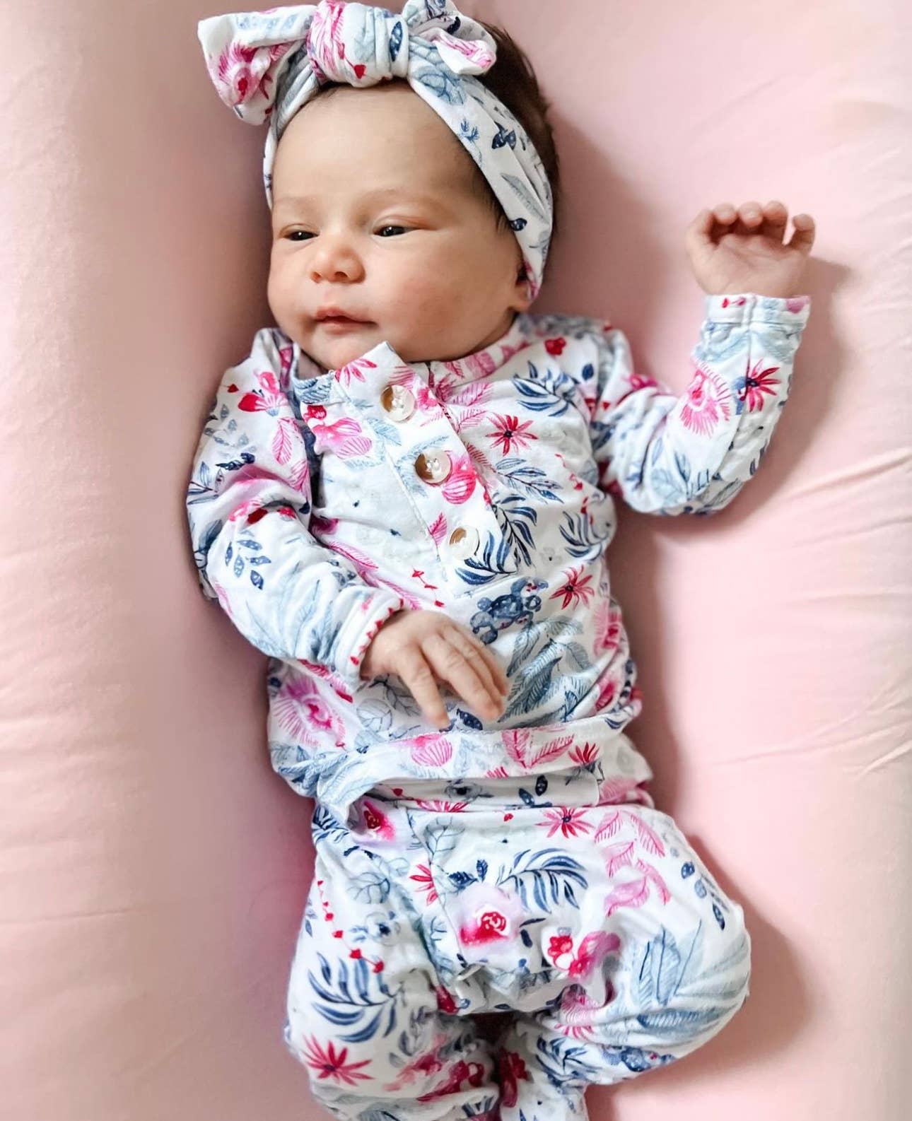 Top & Bottom Baby Outfit (Newborn - 12 months sizes) - Bloom