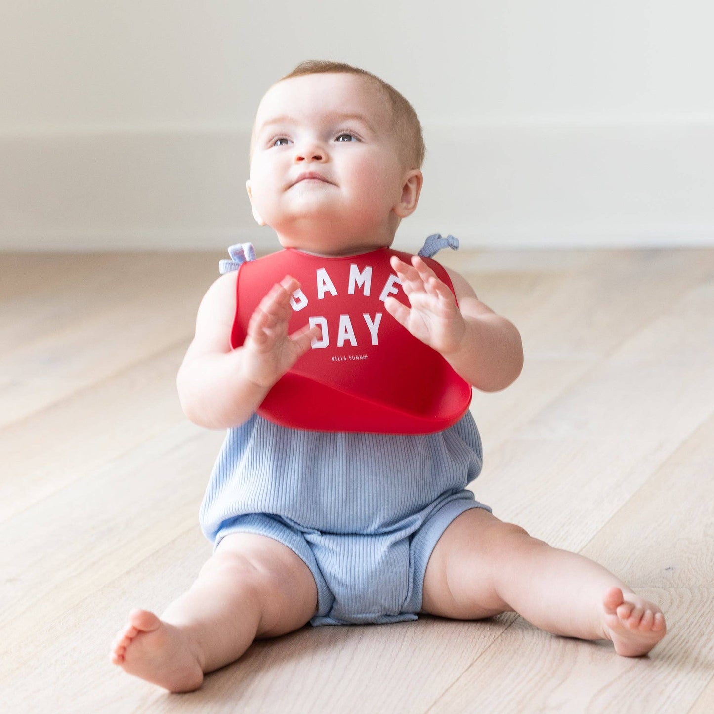 Game Day Wonder Bib