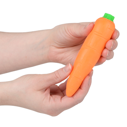 (T) STRETCH AND SQUEEZE  CARROT 5.5"