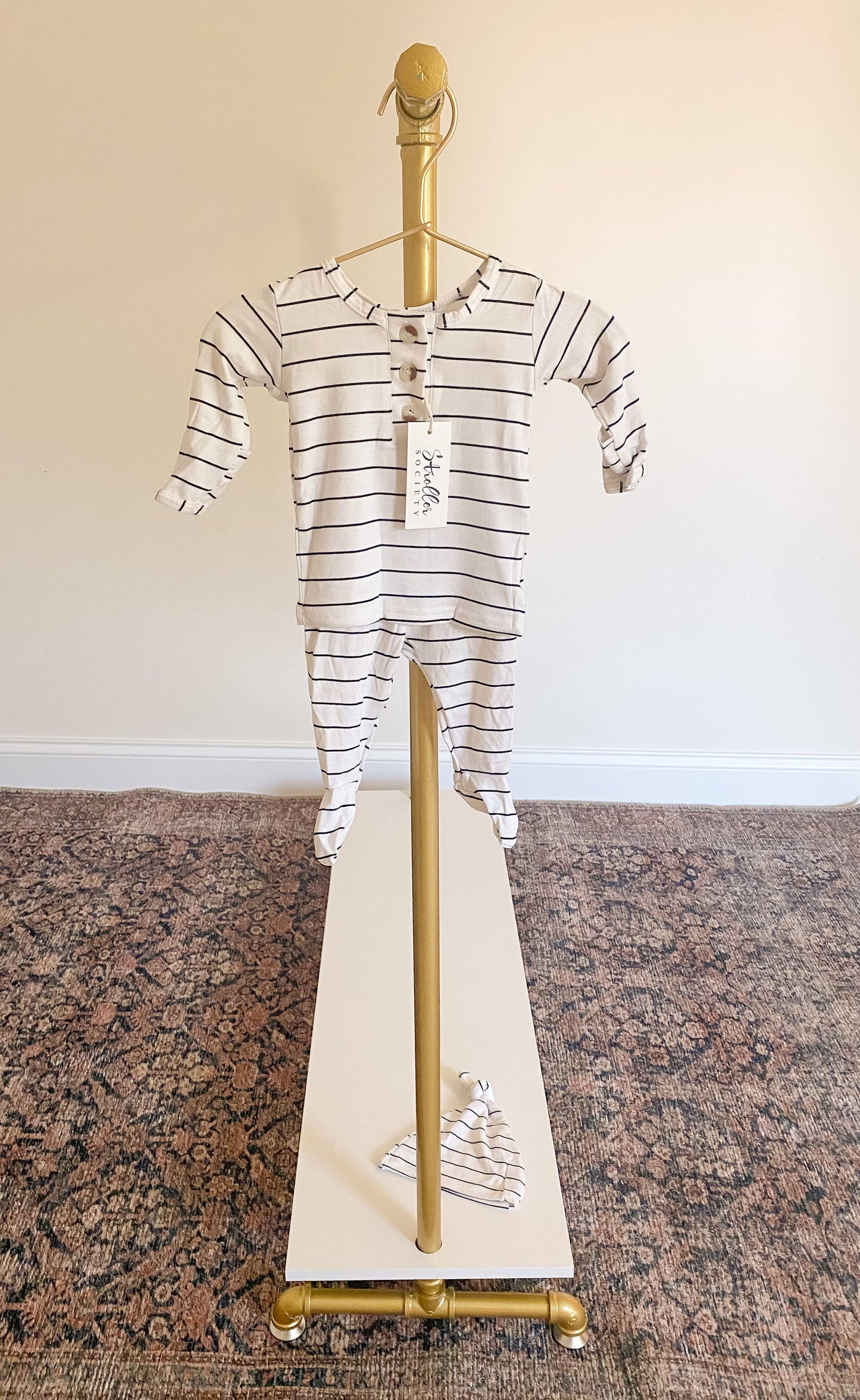 Top & Bottom Baby Outfit (NB- 12 months sizes) Black Stripes