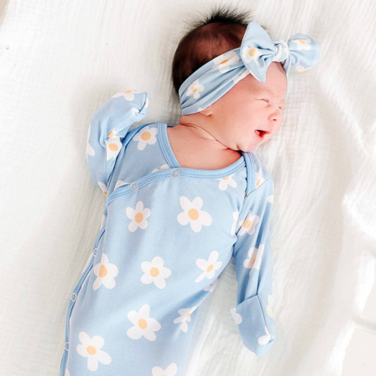 Newborn Knotted Gown - Della