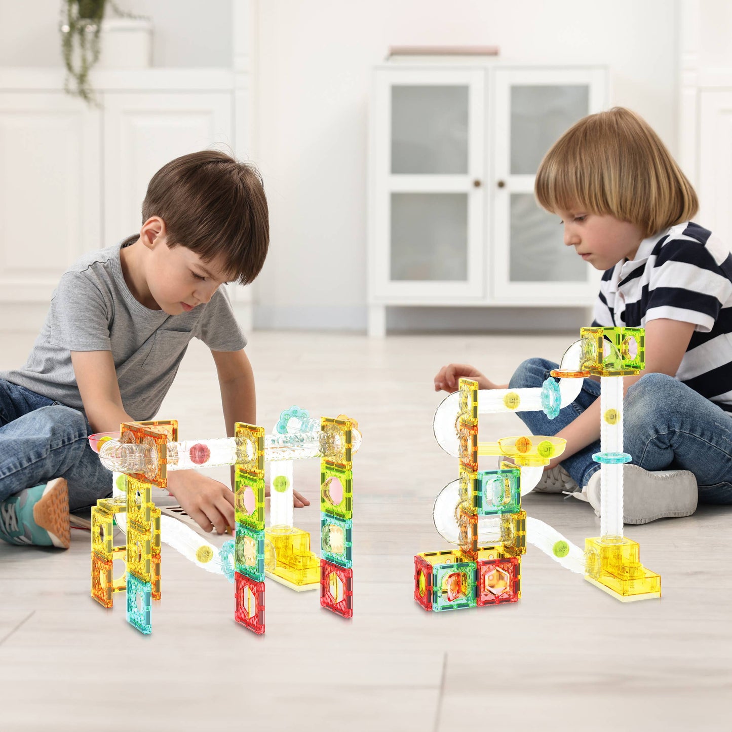 100 Piece Magnetic Marble Run Construction Toy Set PTMG100