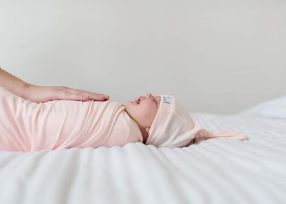 Blush Top knot Hat 0-4mo