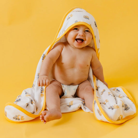Hooded towel dozer