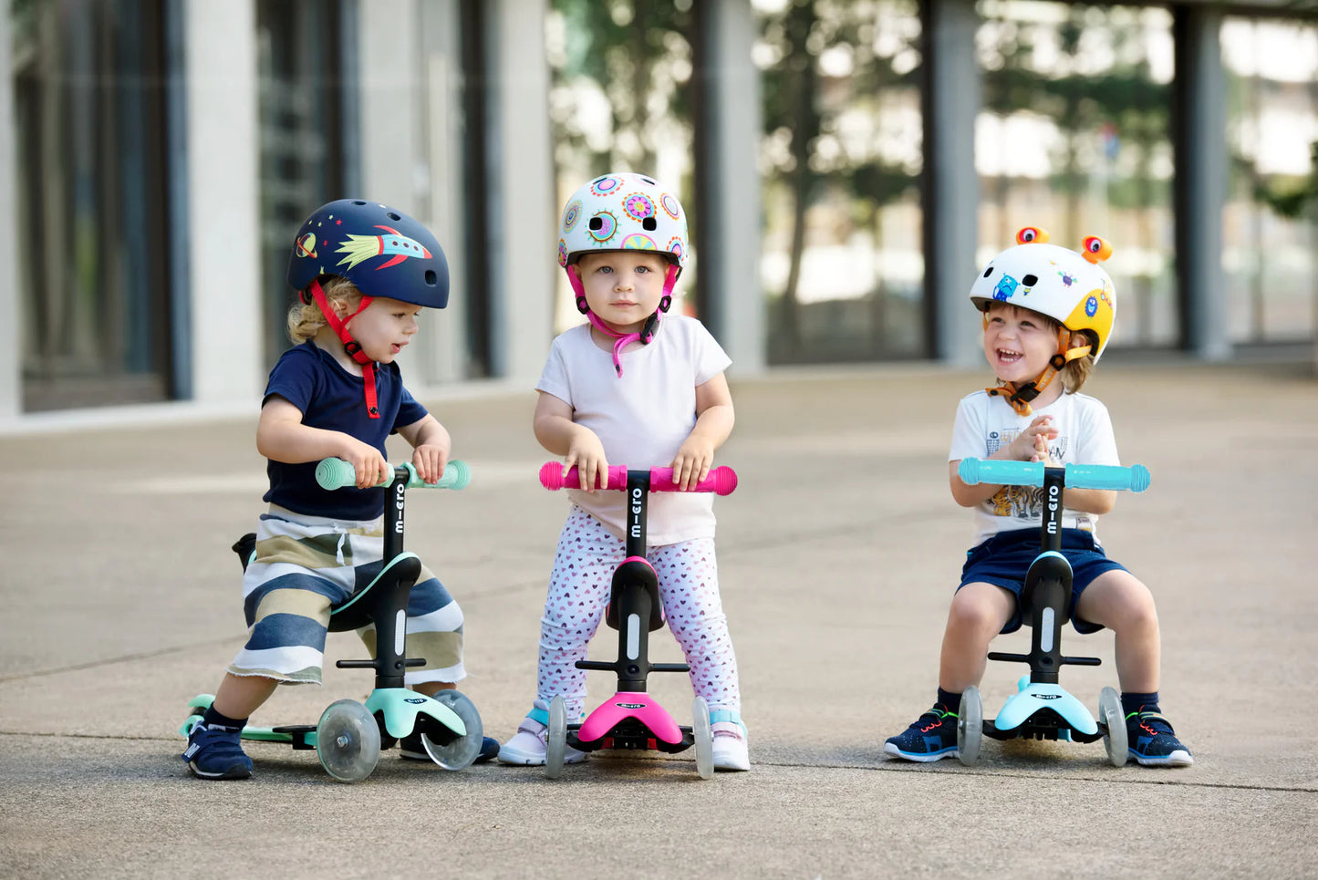 Pink Mini2Grow LED Scooter