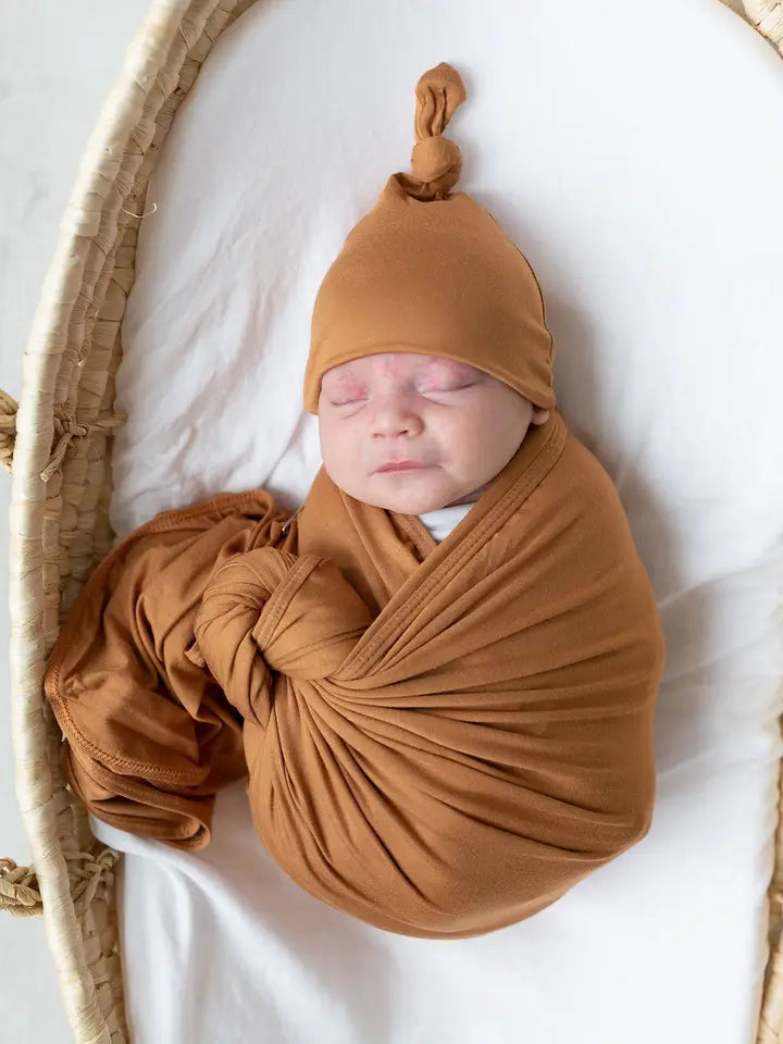 Swaddle Blanket & Hat Bundle: Camel Brown