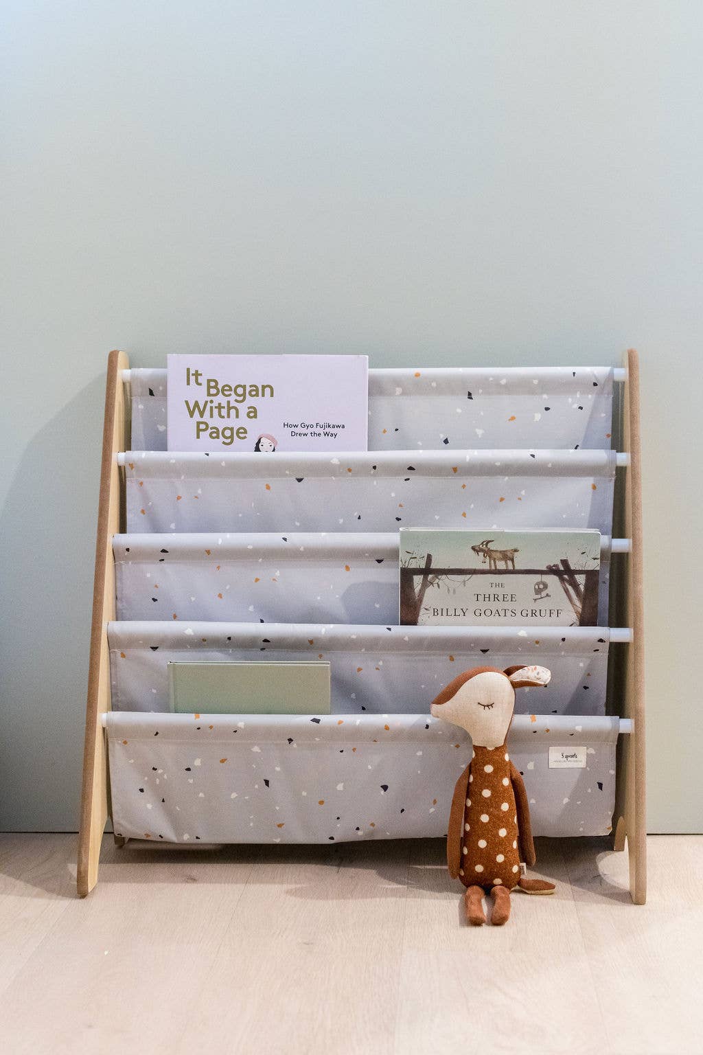 Recycled Fabric Kids Book Rack - Terrazzo Colors: Light Gray Terrazzo