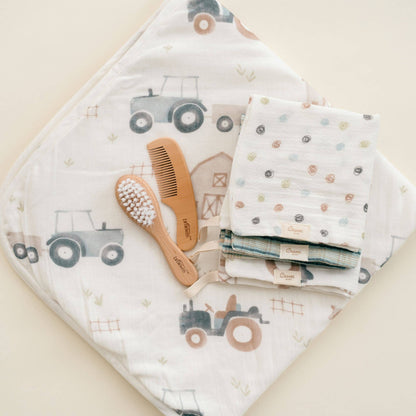 Charlie Farmhouse Tractor HT/Wash Cloth Set