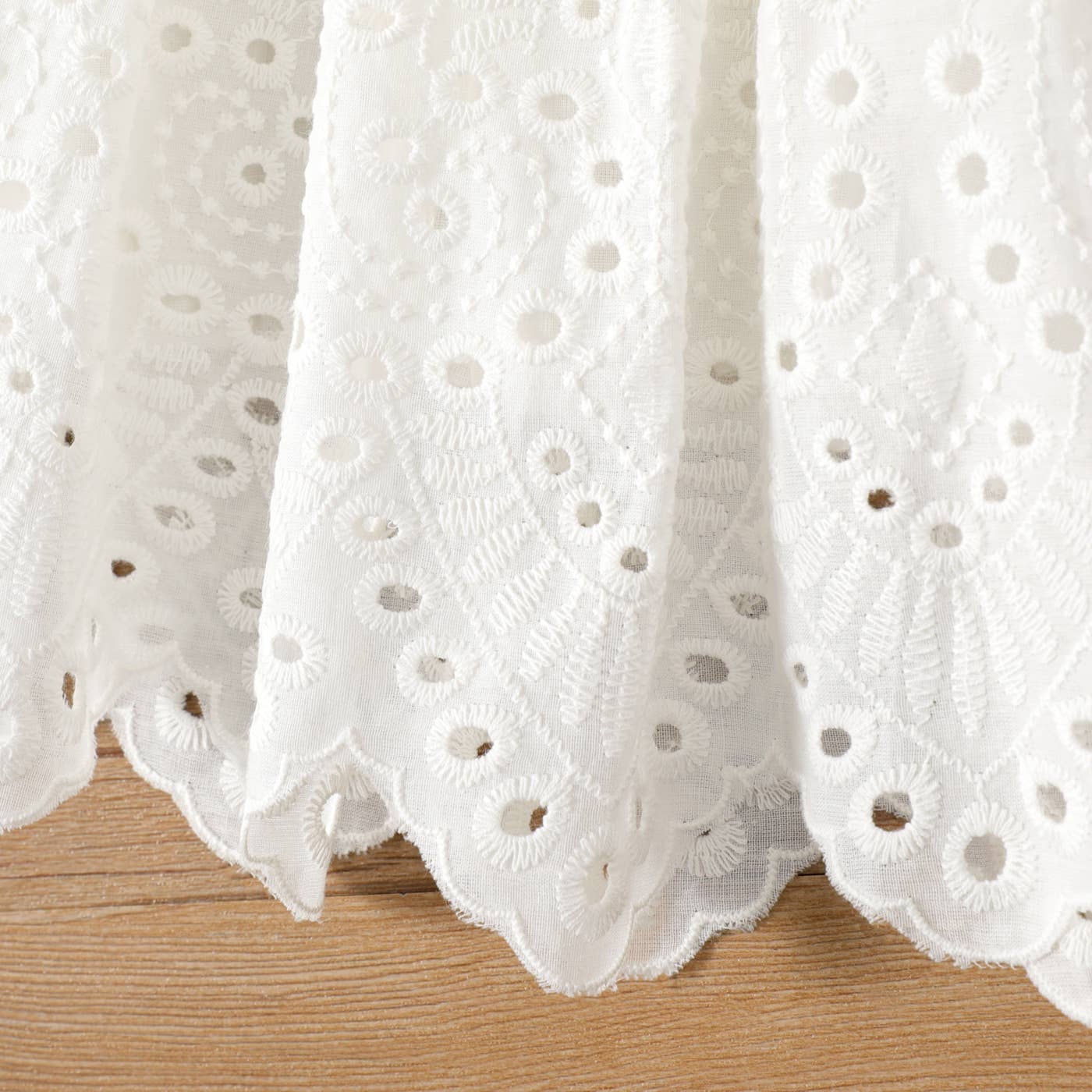 Baby Girl Solid White Eyelet Long-sleeve Dress