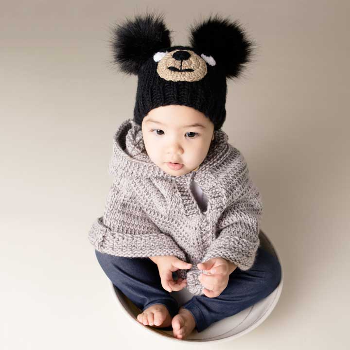 Black Bear Knit Beanie Hat: M (6-24 months)