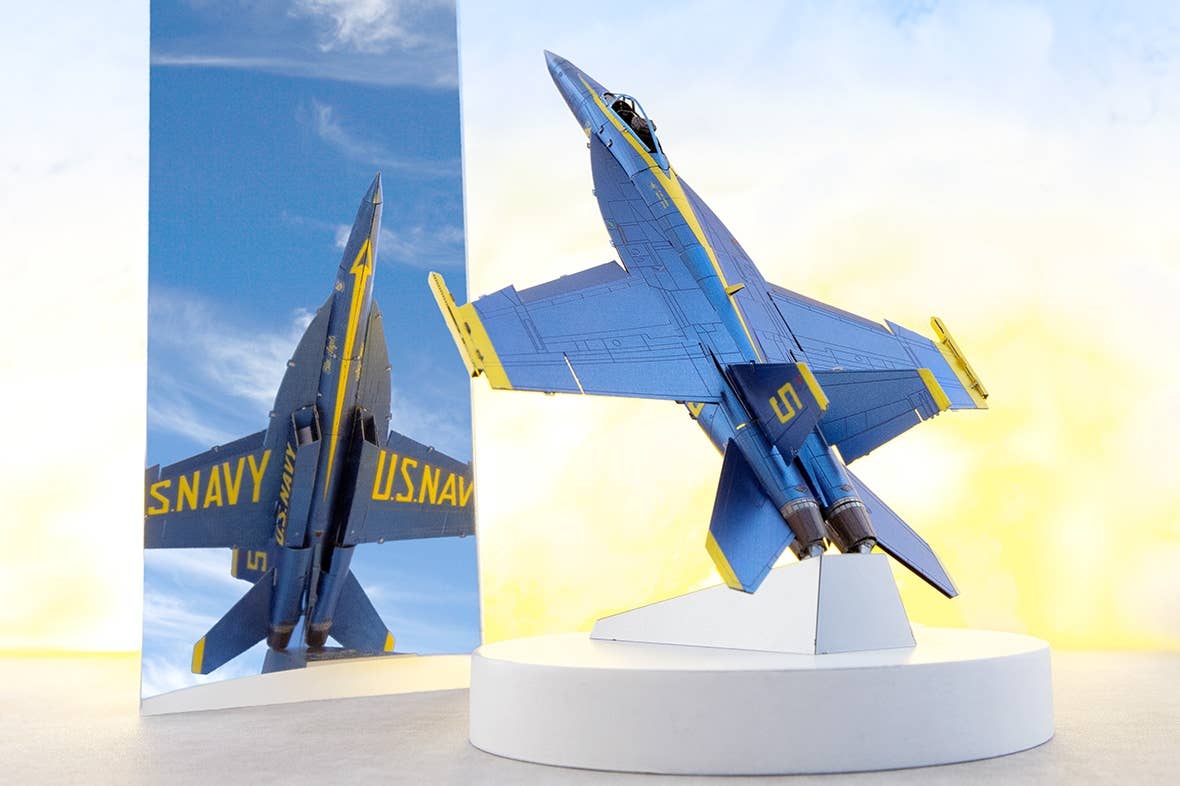 ICX212 - Blue Angels F/A 18 Super Hornet