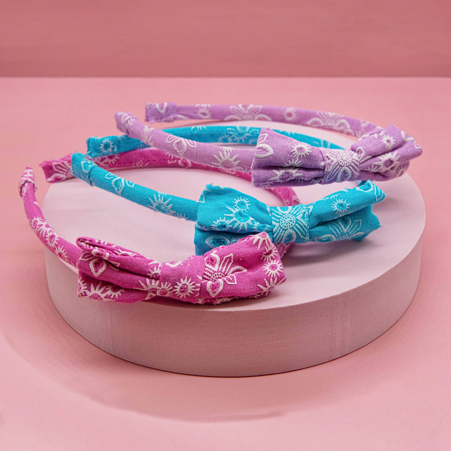 Thin Eyelet Lace Bow Headbands