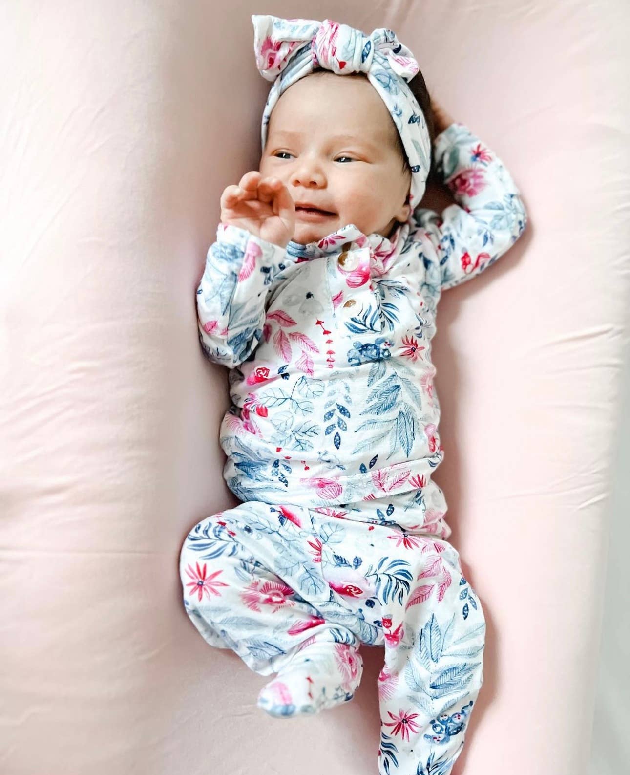 Top & Bottom Baby Outfit (Newborn - 12 months sizes) - Bloom