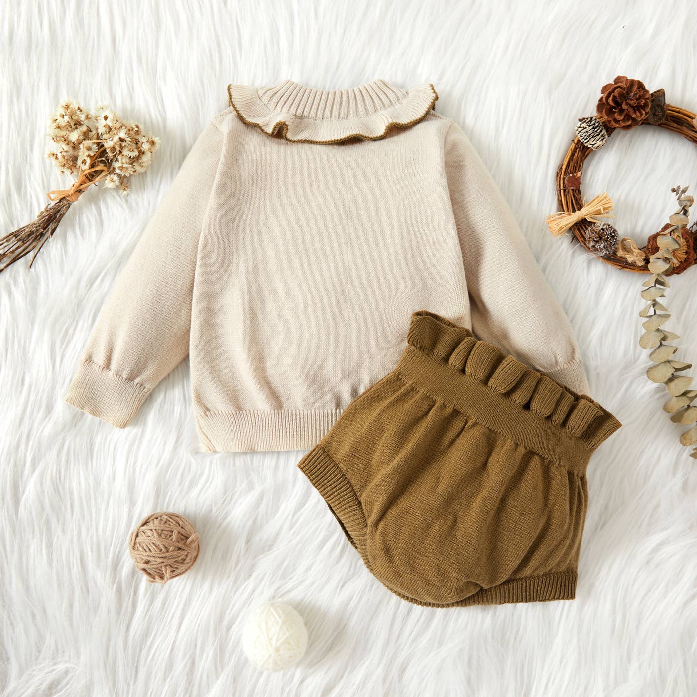 2pcs Baby Solid Knitted Sweater Pullover and Shorts Set