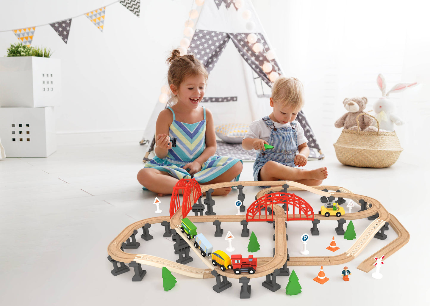 Leo & Friends Railway Bridge Set, Wooden Toy
