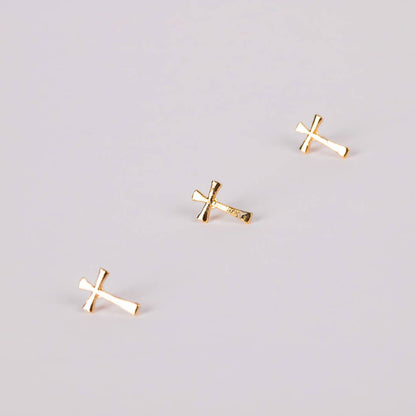 Lapel Pin Flared Cross Gold