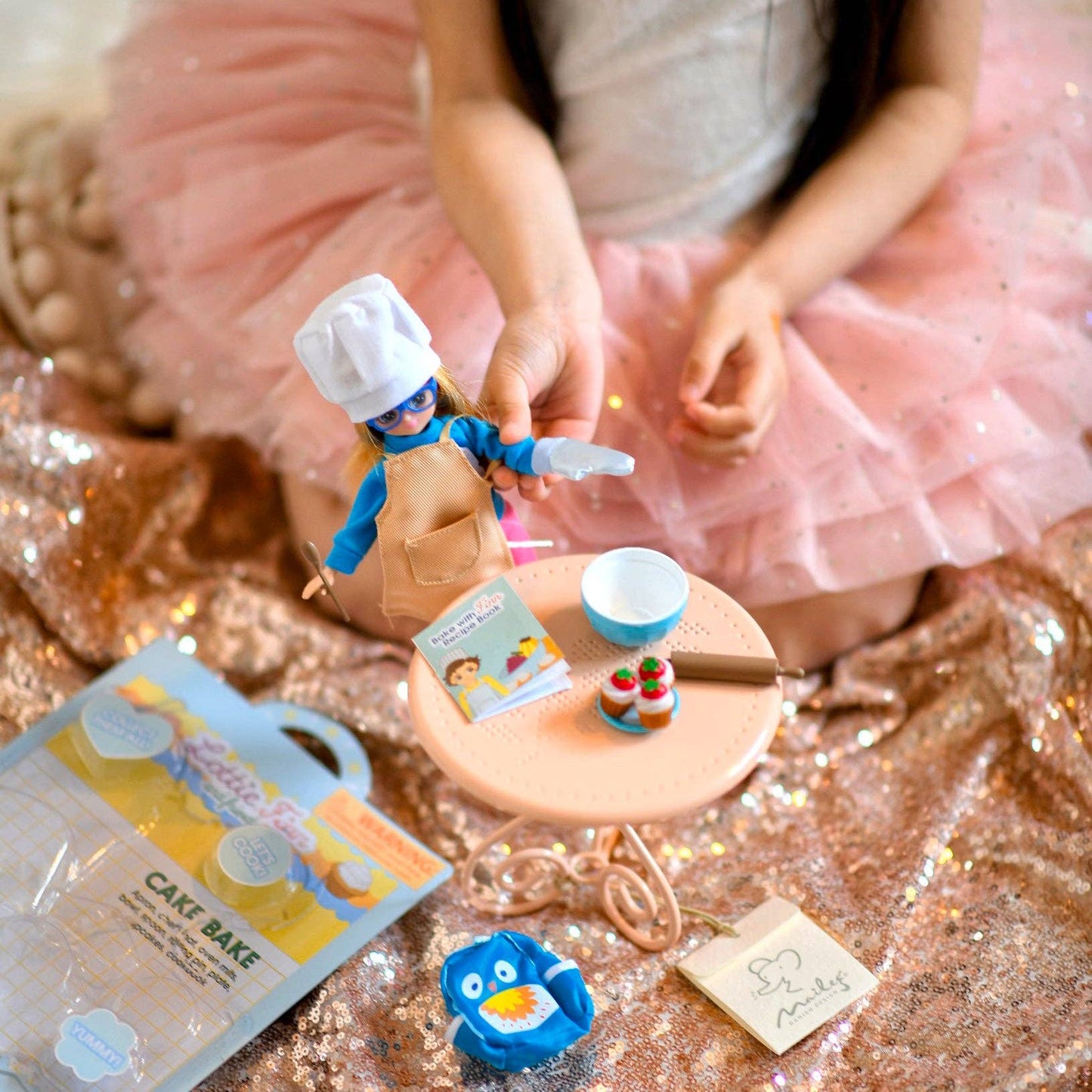 Doll Clothes | Cake Bake | Lottie