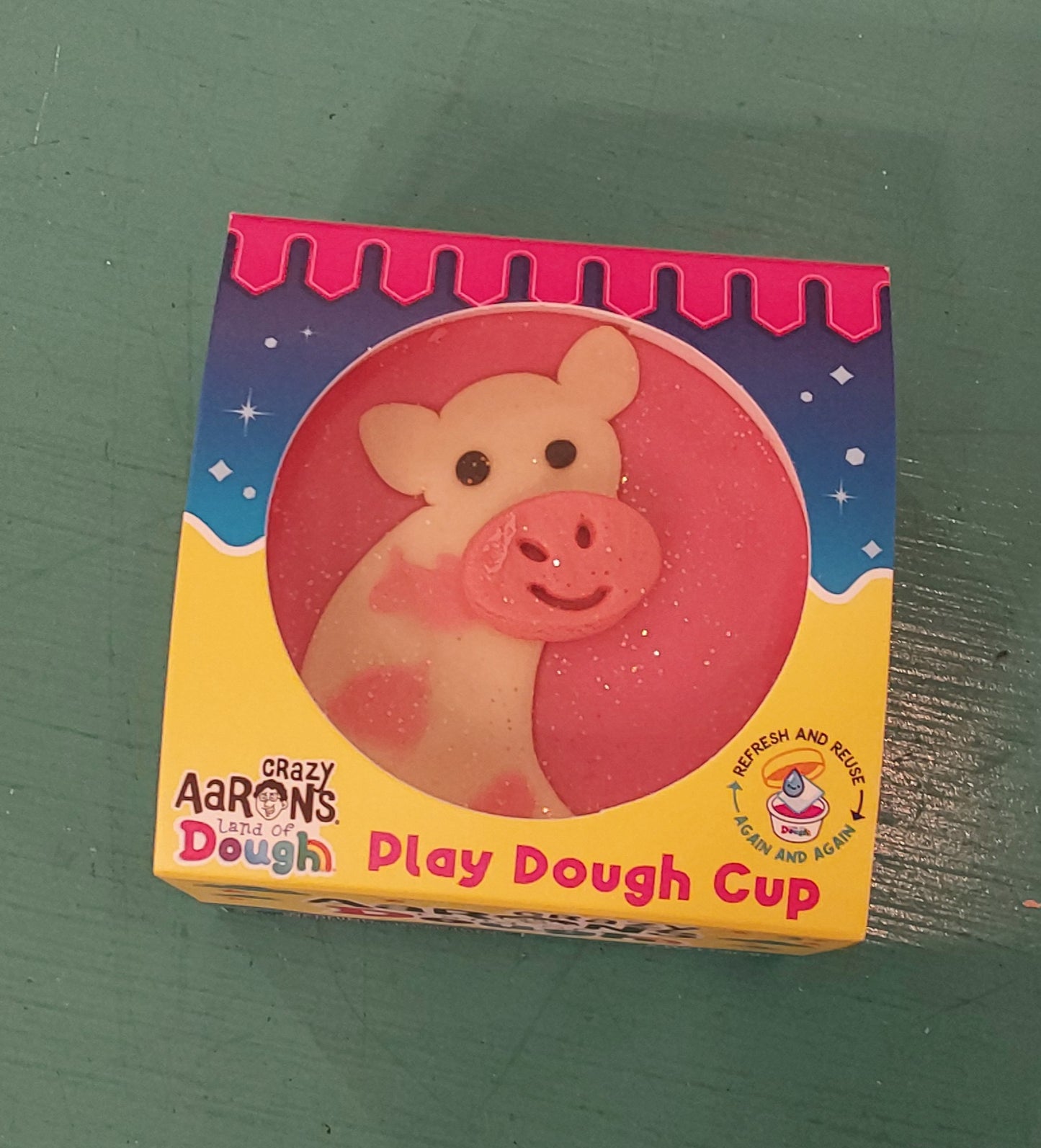 Land of Dough Medium Zoo Animal Cup